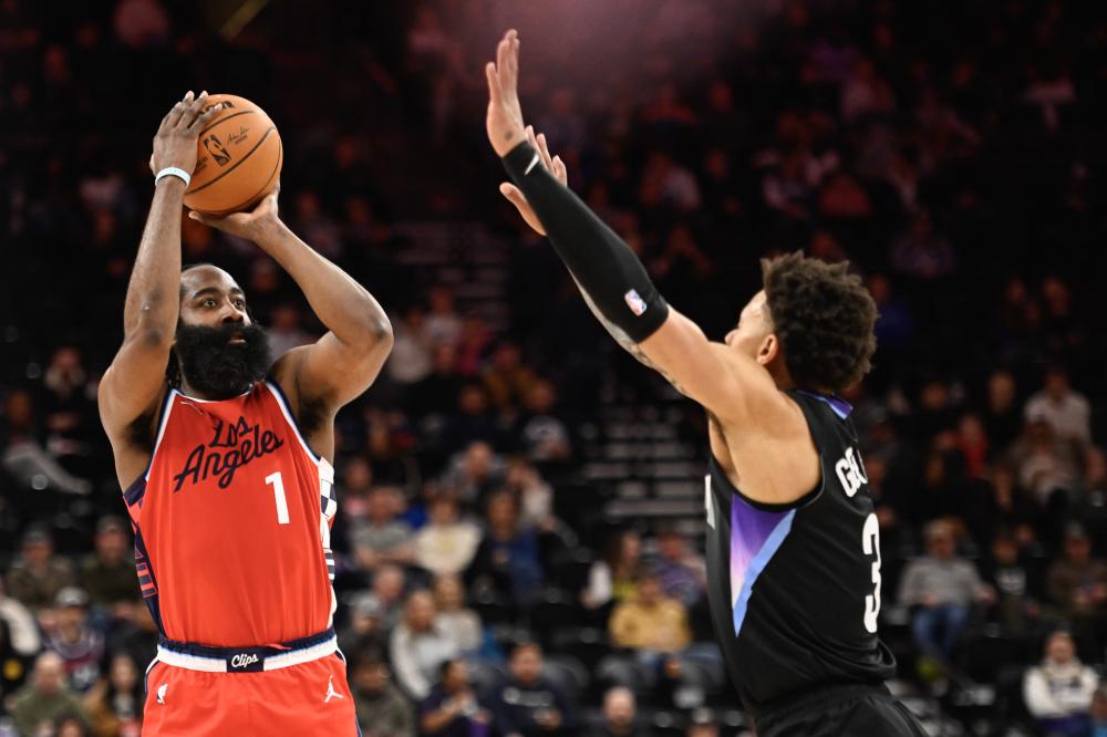 高强度出战 高强度出战